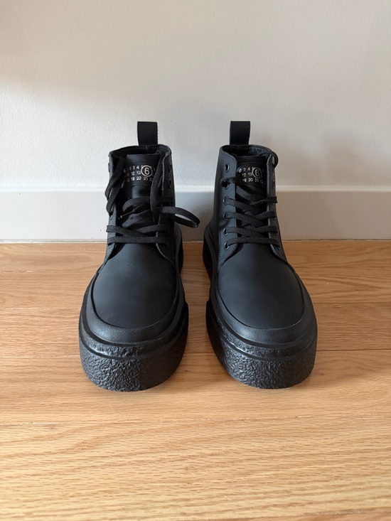 MM6 Maison Martin Margiela Shoes - MM6 Maison Margiela Black Platform Lace-Up Sneakers